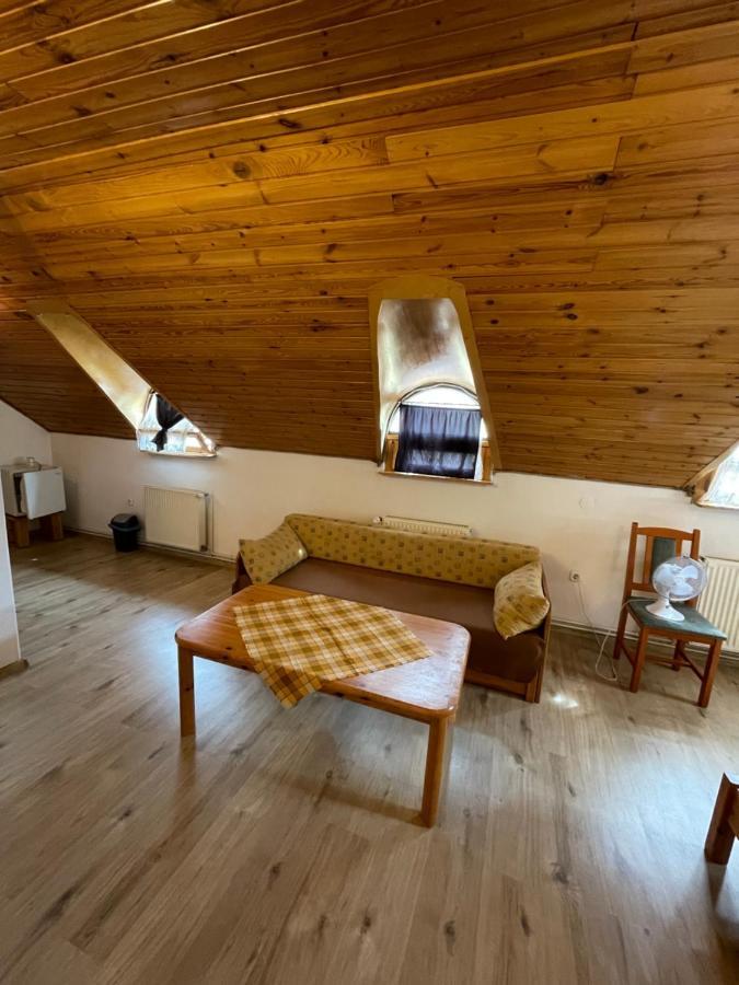 Katalinkert Panzio Bed & Breakfast *