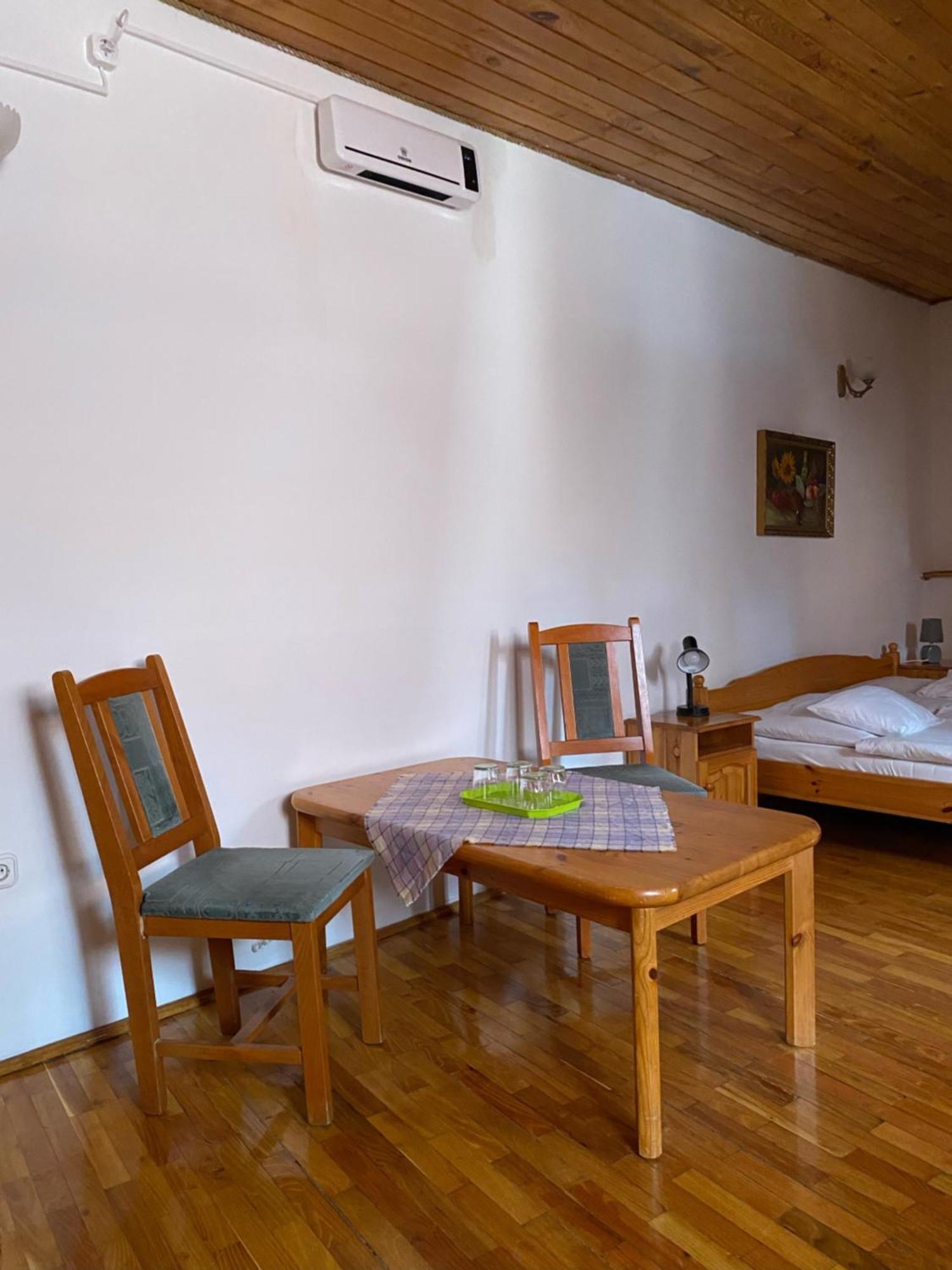 Katalinkert Panzio Bed & Breakfast