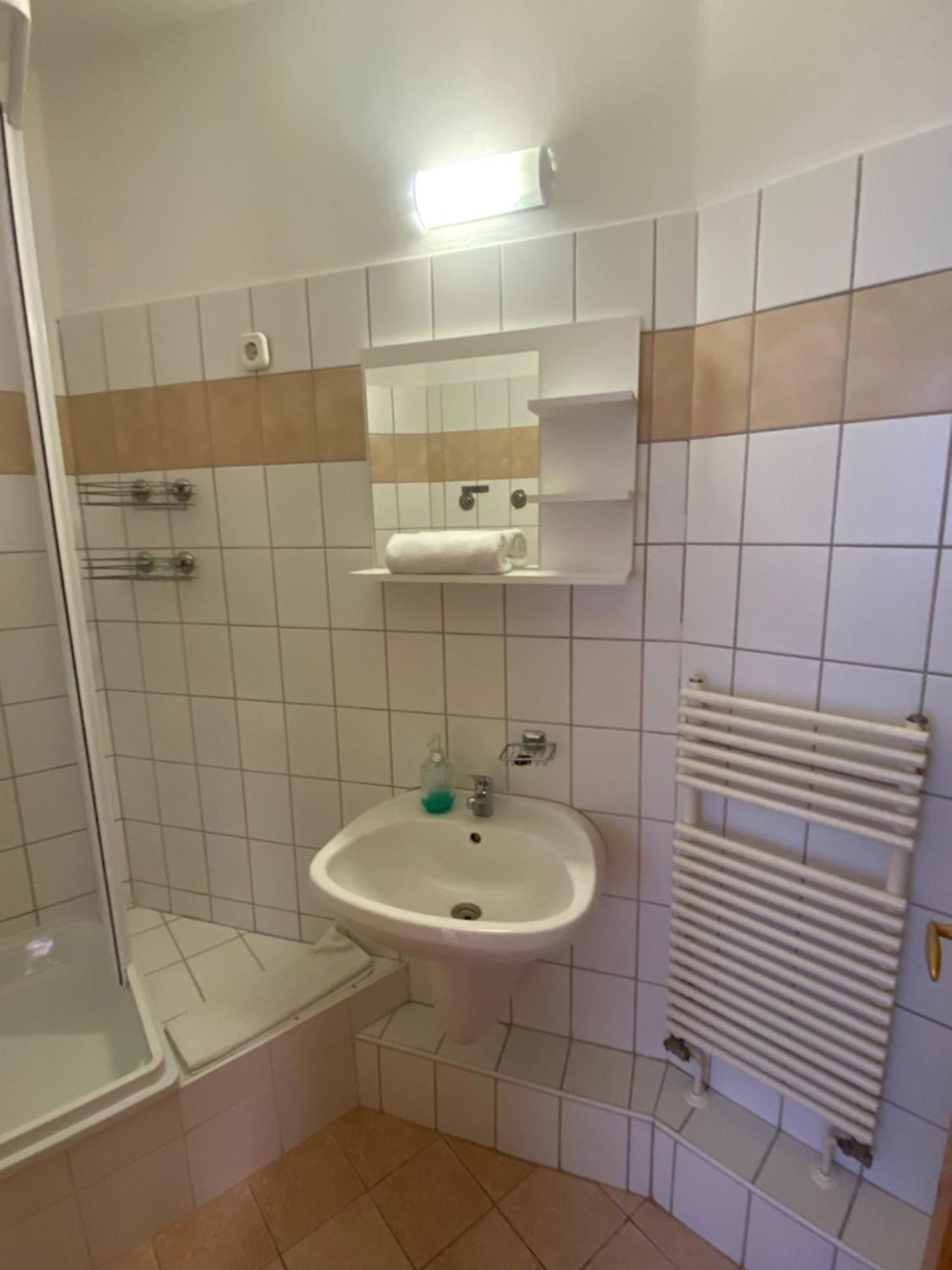 Katalinkert Panzio Bed & Breakfast