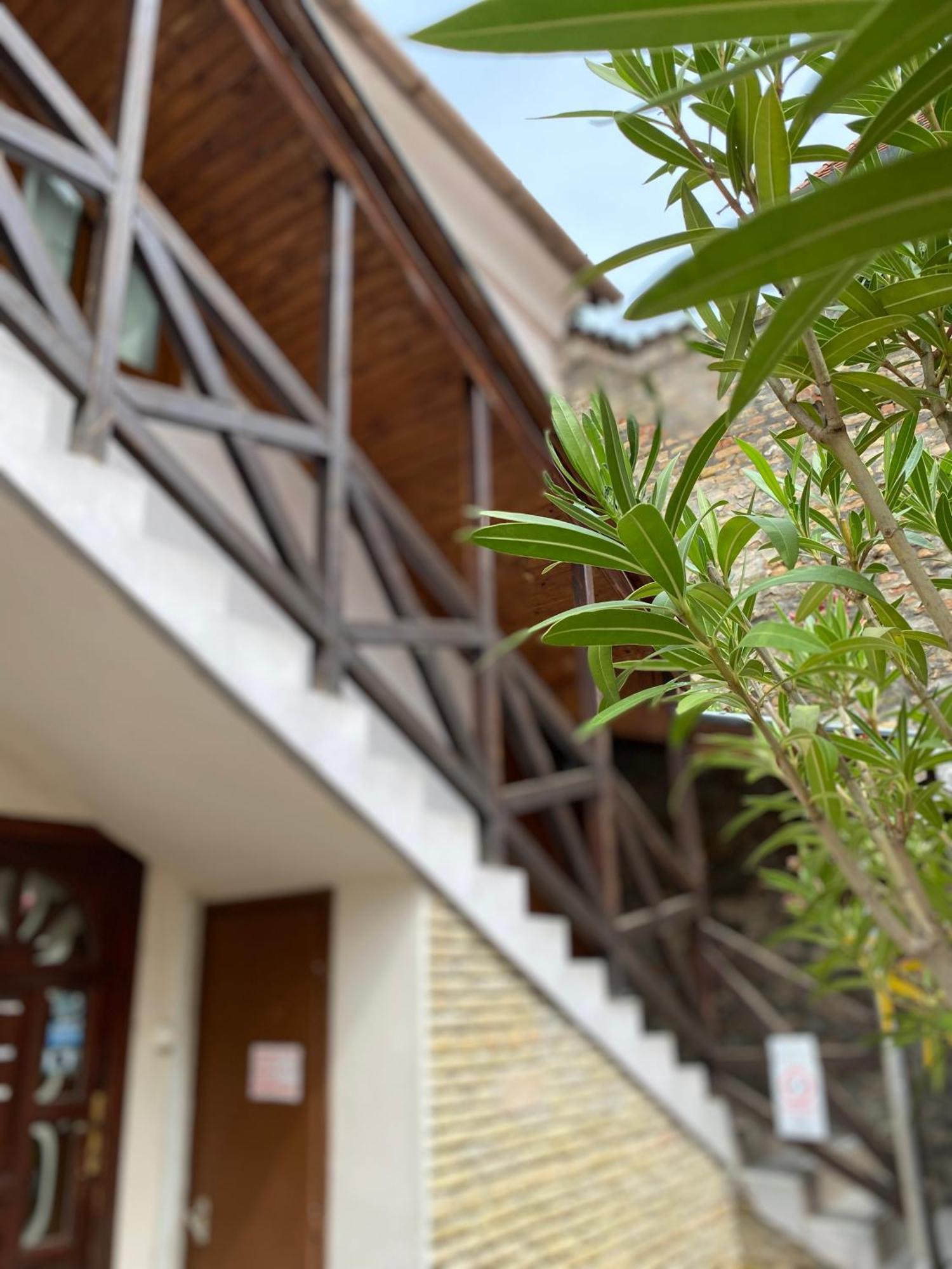 Katalinkert Panzio Bed & Breakfast